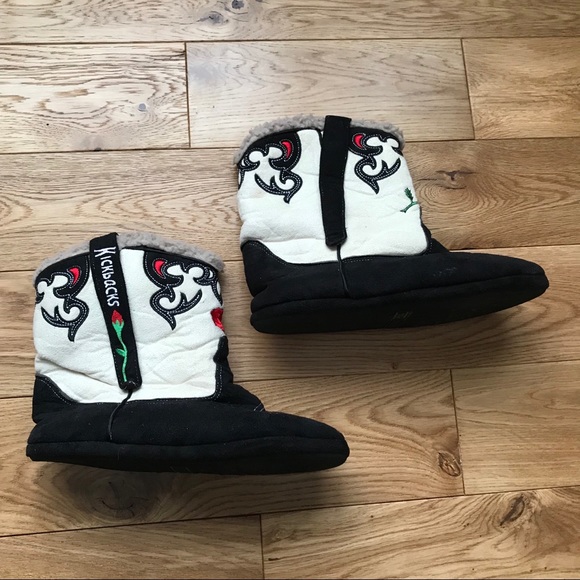 kickbacks Shoes - Kickbacks home cabin booties embroidered floral